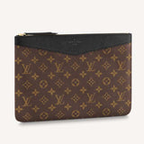 Louis Vuitton Unisex Daily Pouch Monogram Coated Canvas and Cowhide Leather Clutch