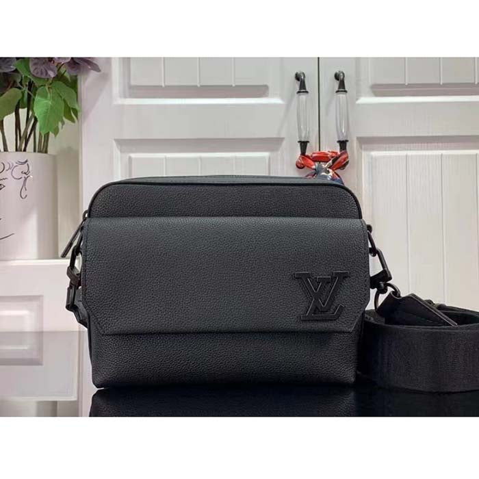 Louis Vuitton Unisex LV Fastline Messenger Black Cowhide Leather Zipped Closure Handbag