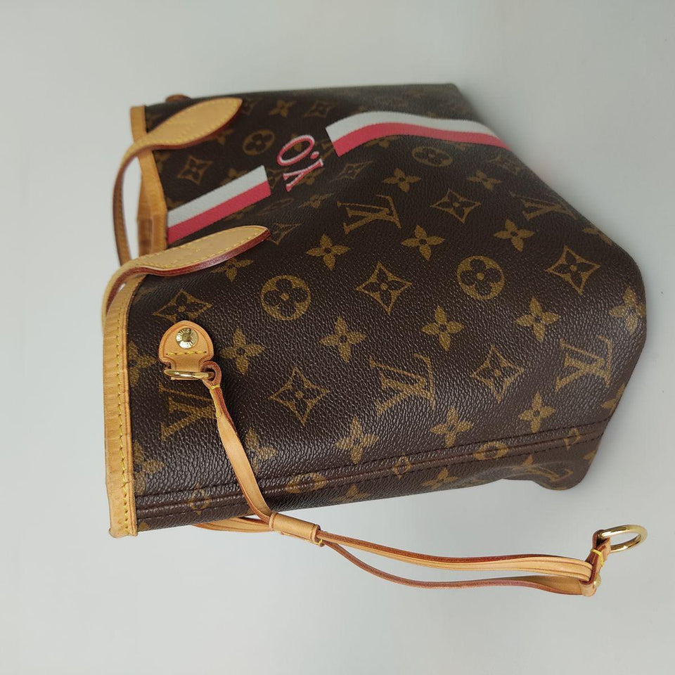 Louis Vuitton handbag Neverfull PM monogram with initials