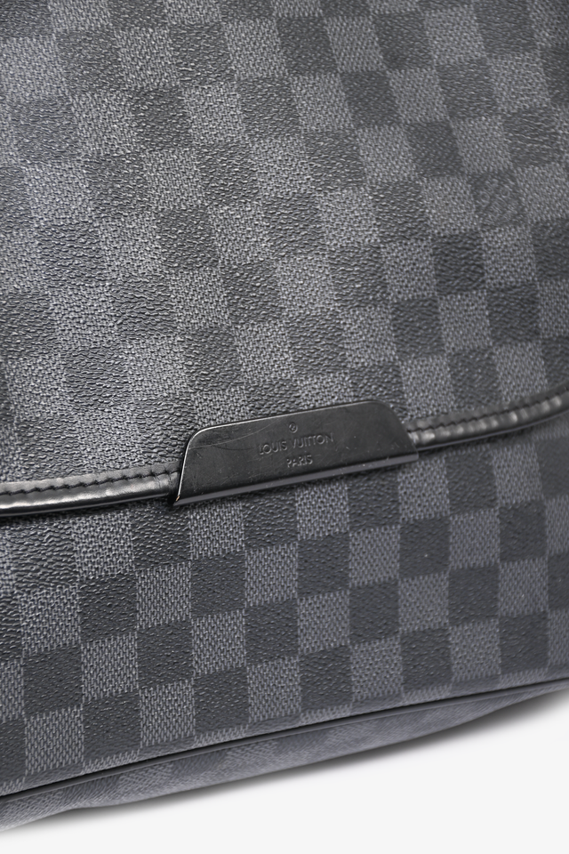 Louis Vuitton 2012 Graphite Damier Messenger Bag