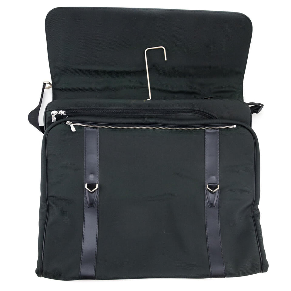 Louis Vuitton Black Taiga Gibeciere Garment Bag