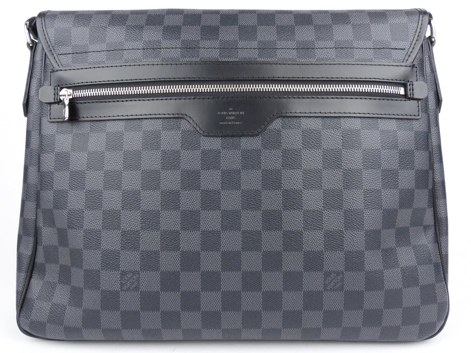 Louis Vuitton Black and Grey Damier Graphite Coated Canvas Daniel Crossbody Messenger Bag