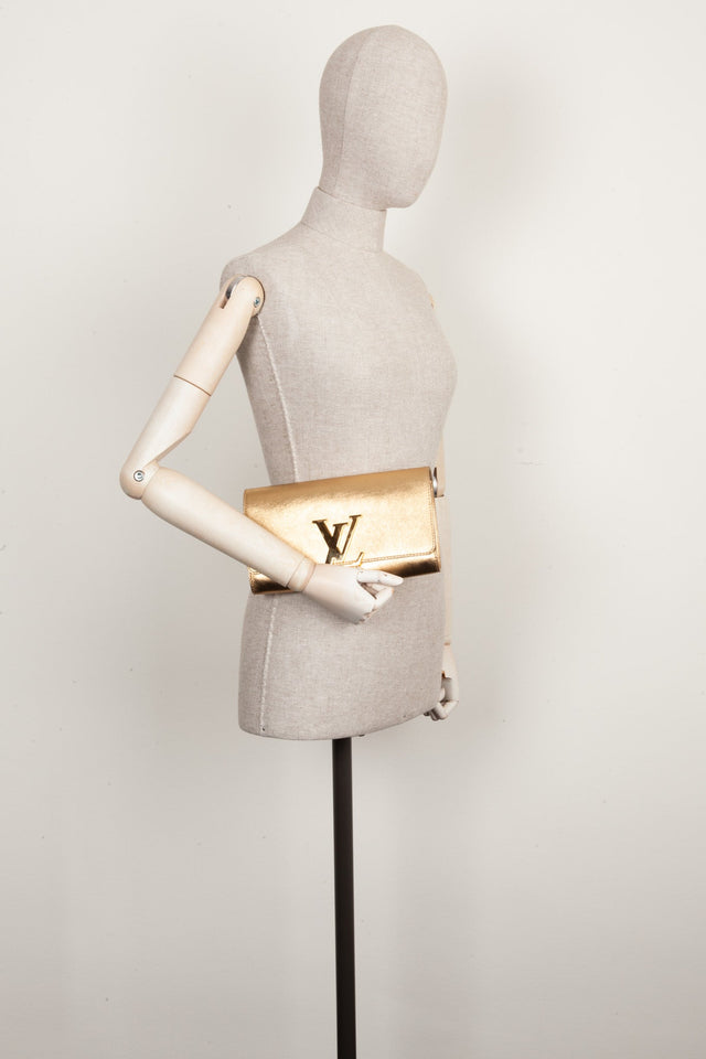 Louis Vuitton Louise Clutch Gold