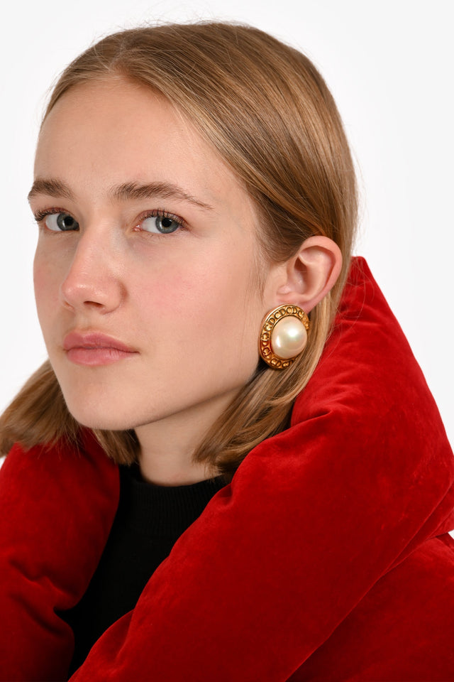 Christian Dior Gold Tone Metal/Faux Pearl Ear Clips