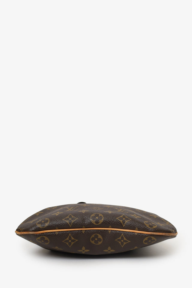 Louis Vuitton 2005 Monogram Bosphore Pochette Crossbody
