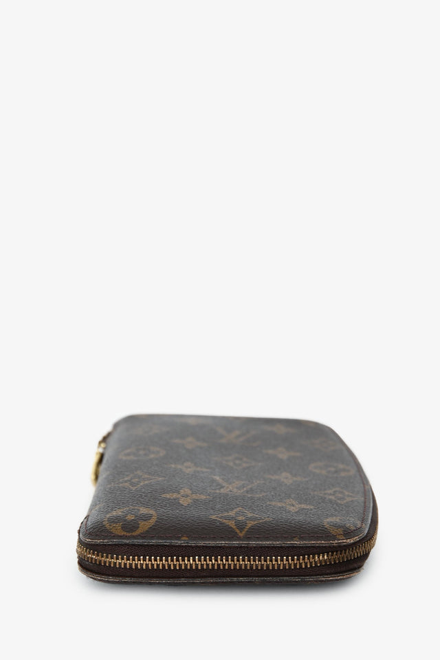 Louis Vuitton 2000 Monogram Zip Around Wallet