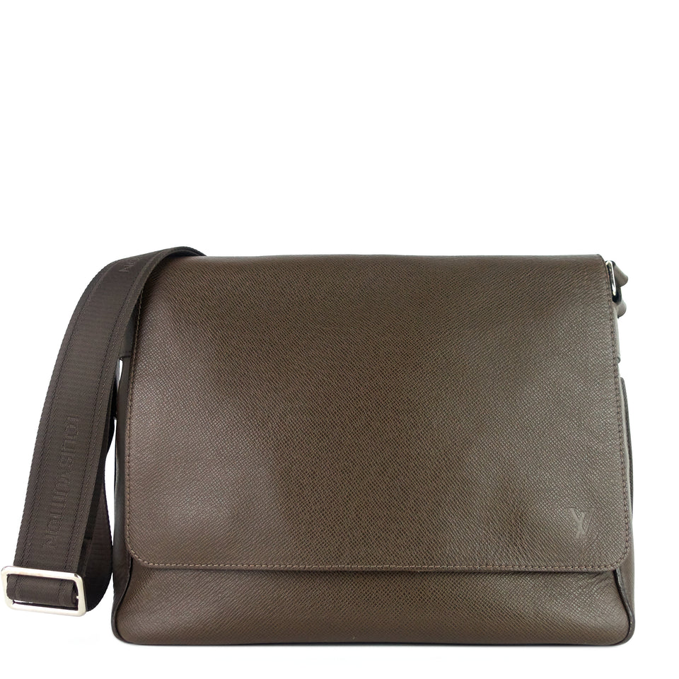 Louis Vuitton Roman MM Taiga Leather Messenger Bag