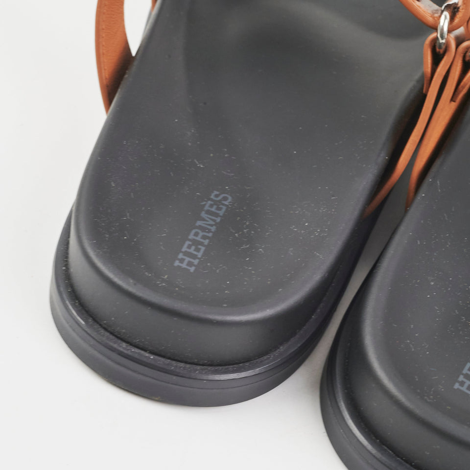 Hermes Chyrpe Leather Sandals (Size 38)