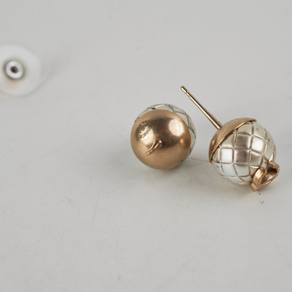 Chanel Costume CC Round Pearl Earrings
