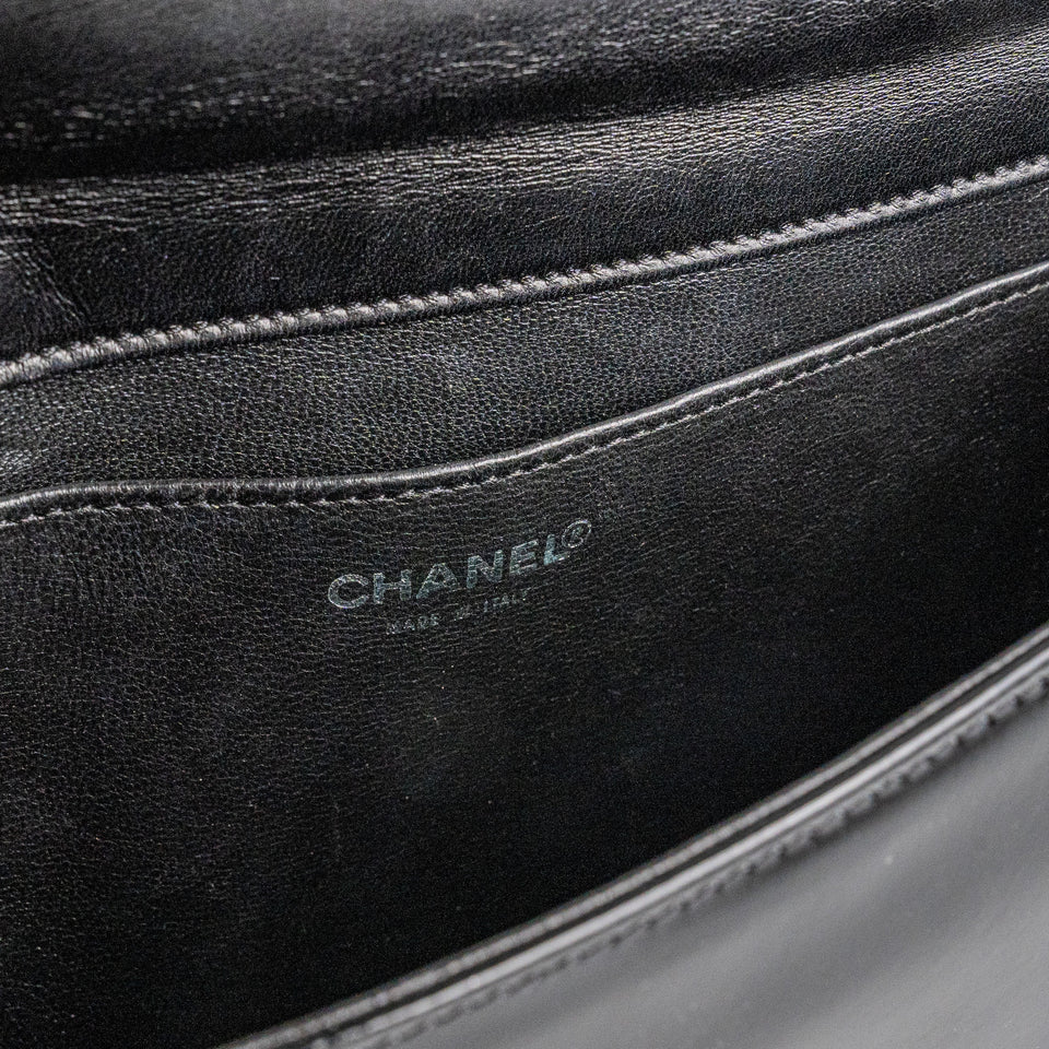 Chanel Vintage Patent Graphic Clutch