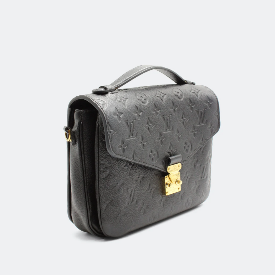 Louis Vuitton Pochette Métis Clutch
