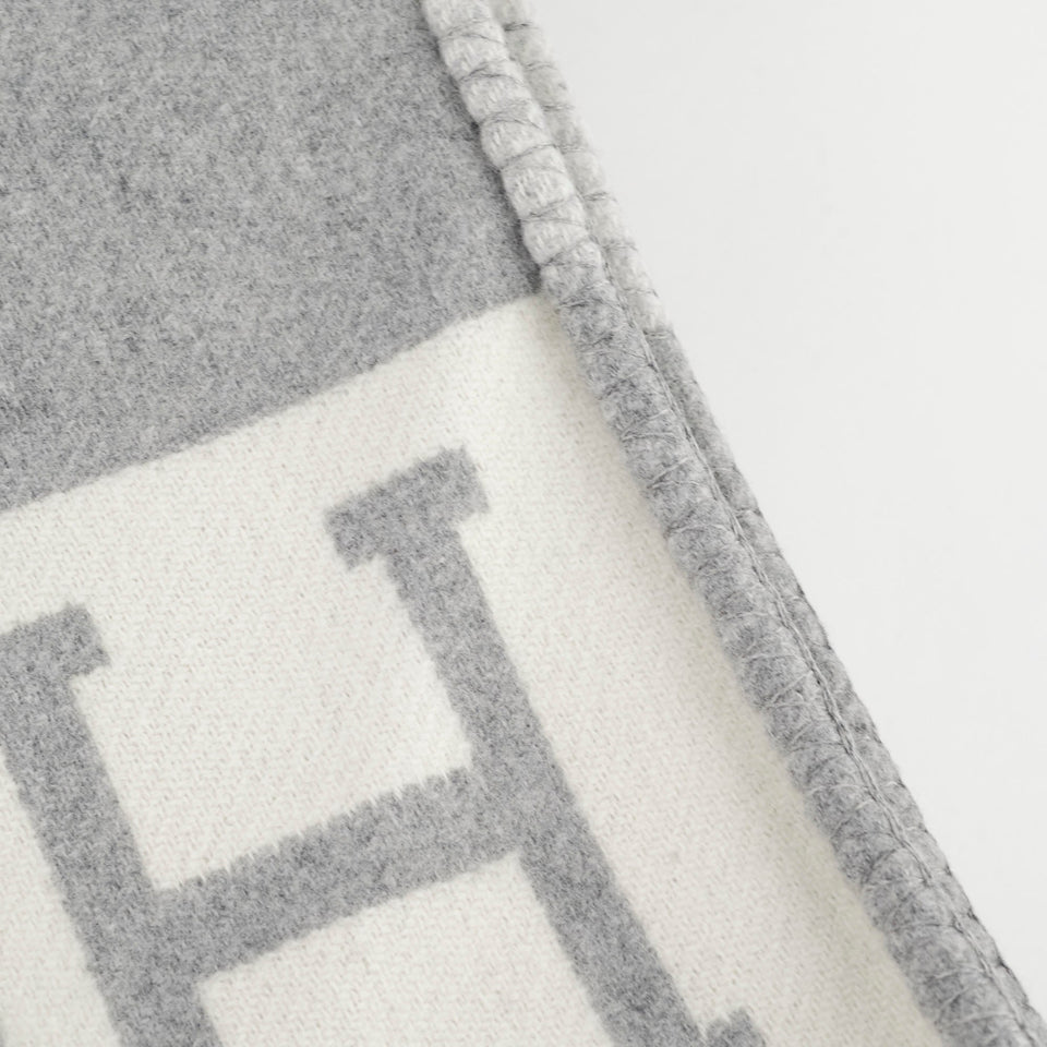 Hermes Avalon Throw Blanket Ecru and Gris Clair