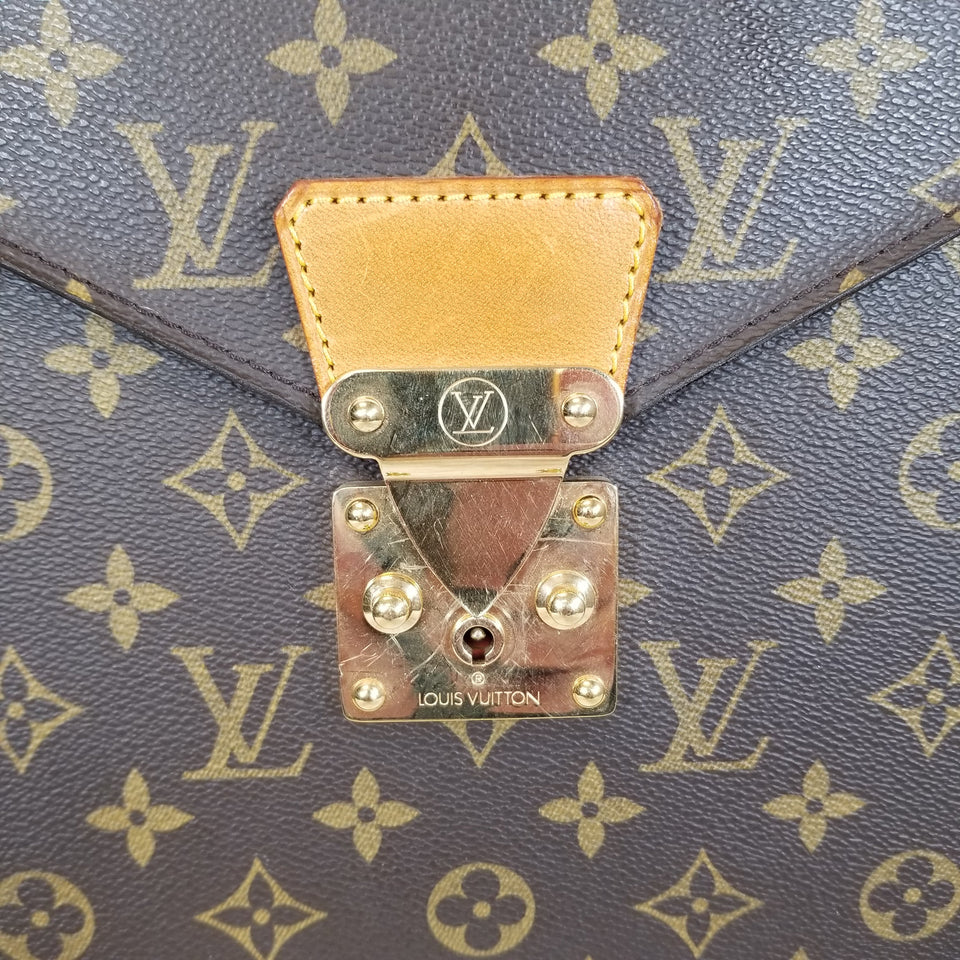 Handbag Designer By Louis Vuitton Size: Medium