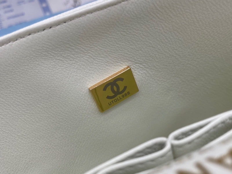 Chanel White Quilted Classic Chain Bag – Bags Junction