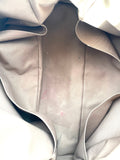 Handbag Designer By Louis Vuitton Size: Large