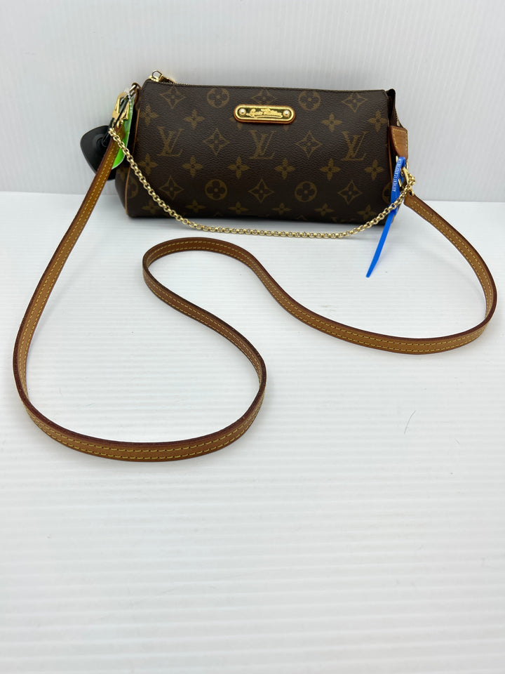 Handbag Luxury Designer By Louis Vuitton Size: Small