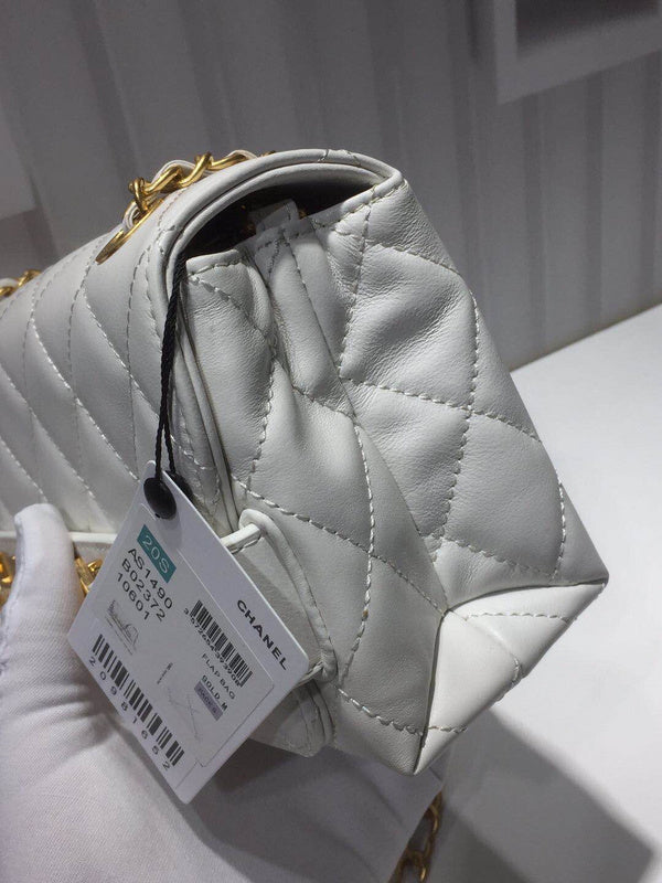 Luxury Premium Chanel White Quilted Chain Bag – Bags Junction