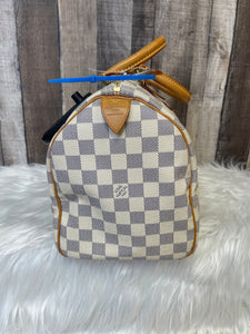 Handbag Luxury Designer By Louis Vuitton Size: Medium