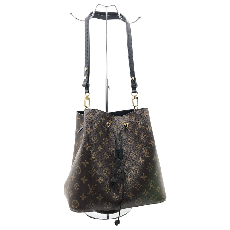 Handbag Luxury Designer By Louis Vuitton Size: Medium