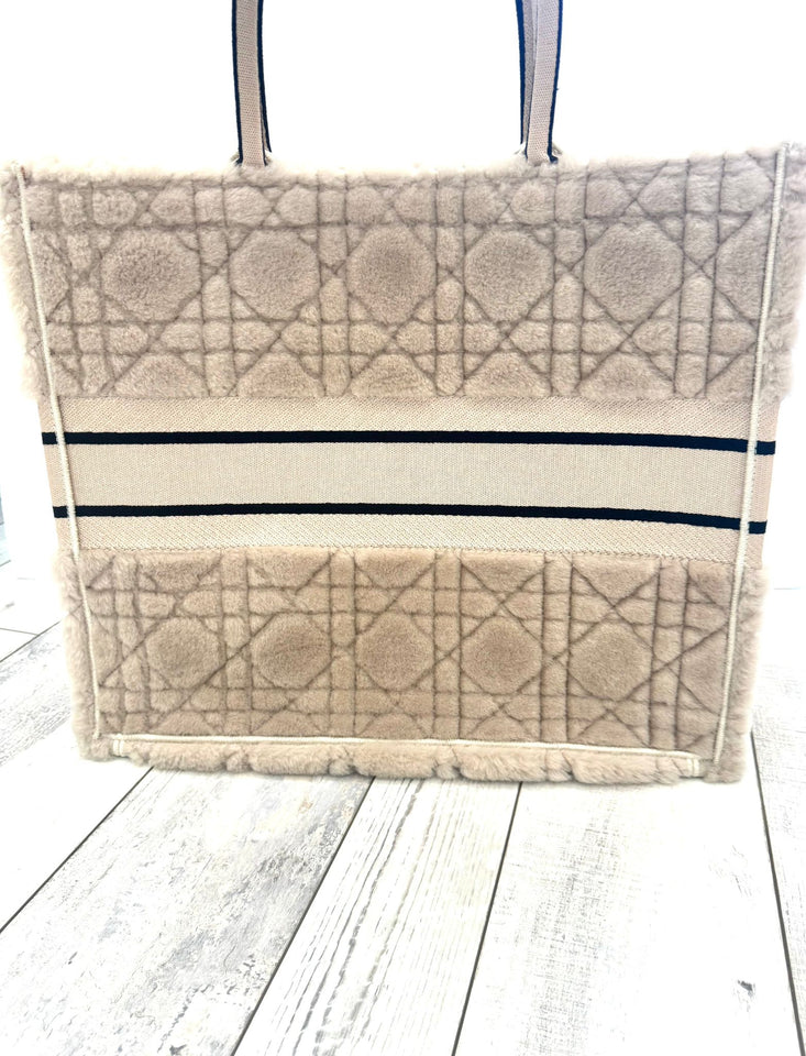 Dior LAMBSKIN SHEARLING CANNAGE LARGE BOOK TOTE BAG