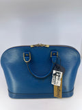 Handbag Designer By Louis Vuitton Size: Medium