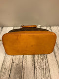 Handbag Designer By Louis Vuitton Size: Medium