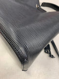 Handbag Luxury Designer By Louis Vuitton Size: Medium
