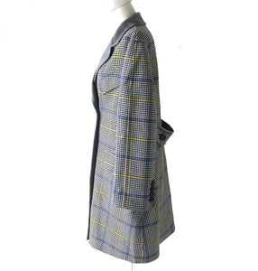 Burberry coat Outer: 95% wool, Outer: 4% cashmere, Outer: 1% other, Lining: 100% viscose (rayon) Gray x multicolor Women 34