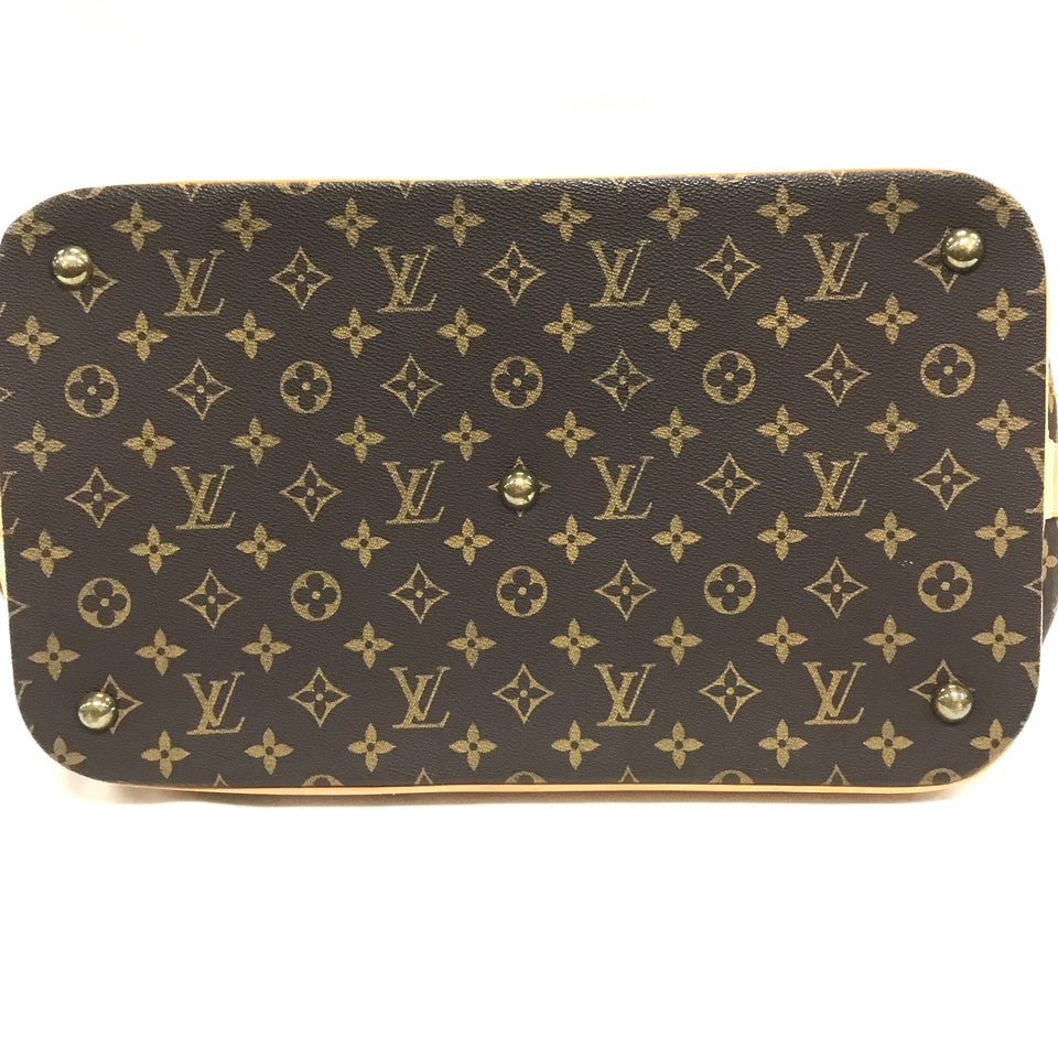 Handbag Designer By Louis Vuitton Size: Large
