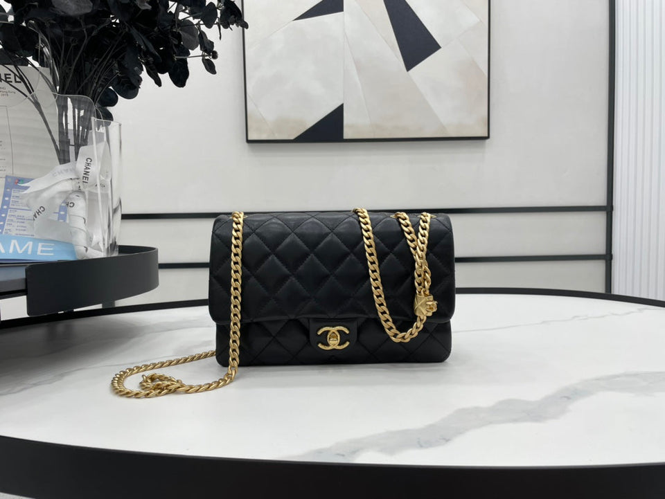 Chanel Black Quilted Luxury Bag – Bags Junction