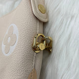Handbag Luxury Designer By Louis Vuitton Size: Medium