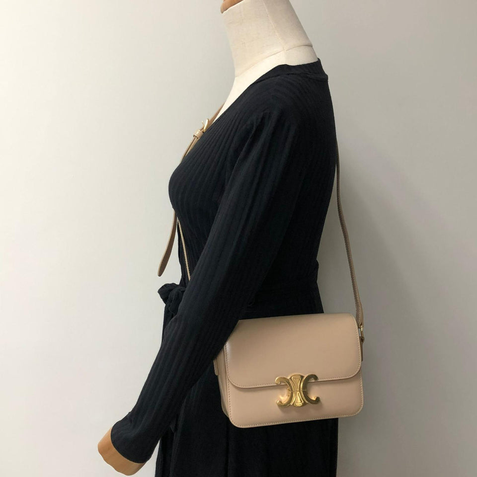 Triumph Bag Medium Smooth Beige GHW