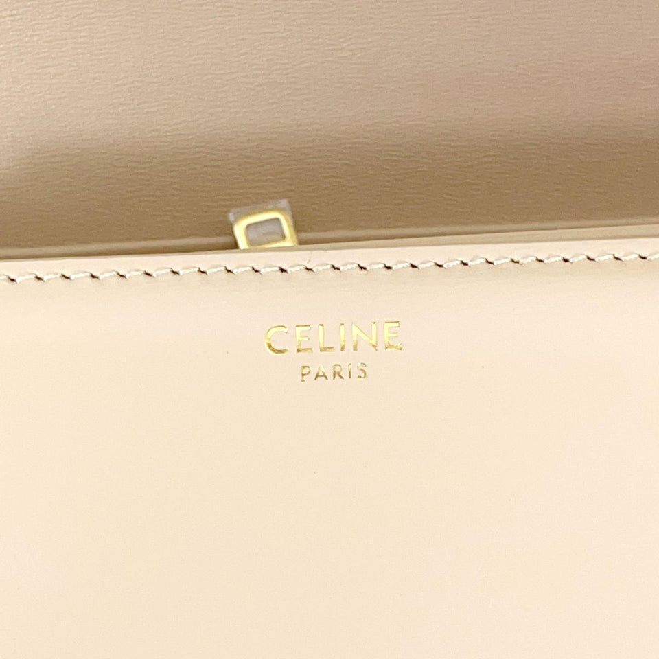 Triumph Bag Medium Smooth Beige GHW