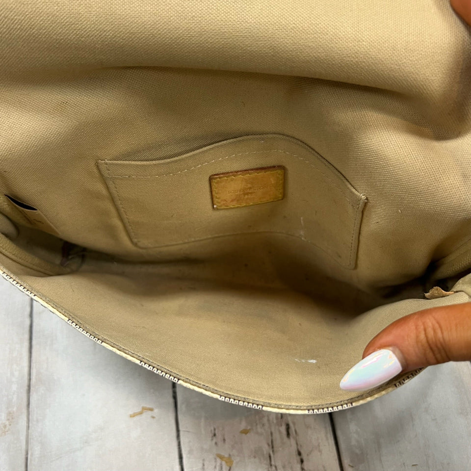 Damier Azur Favorite By Louis Vuitton Size: Small Handbag