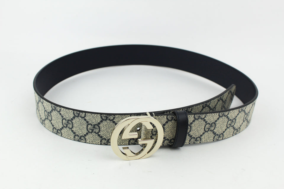 Gucci GG Supreme belt with G buckle
