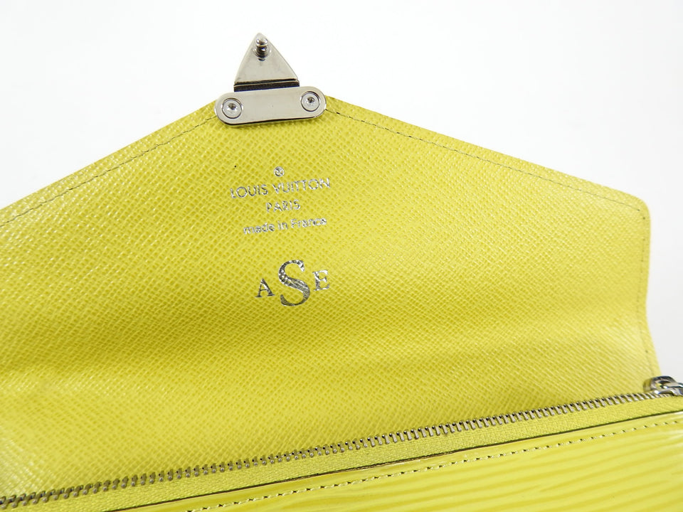 Louis Vuitton Epi Monogram Marie Rose Wallet in Pistache