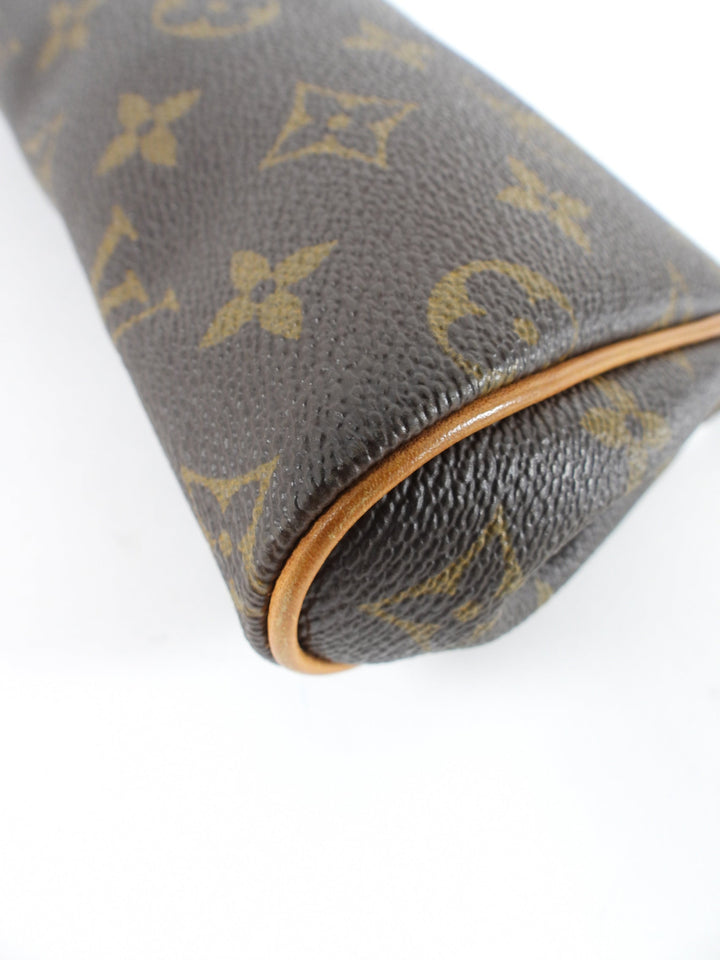 Louis Vuitton Monogram Coated Canvas Eva Chain Clutch