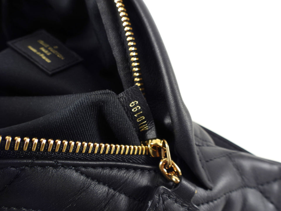 Louis Vuitton Black Leather Quilted LV Logo New Wave Bum Bag