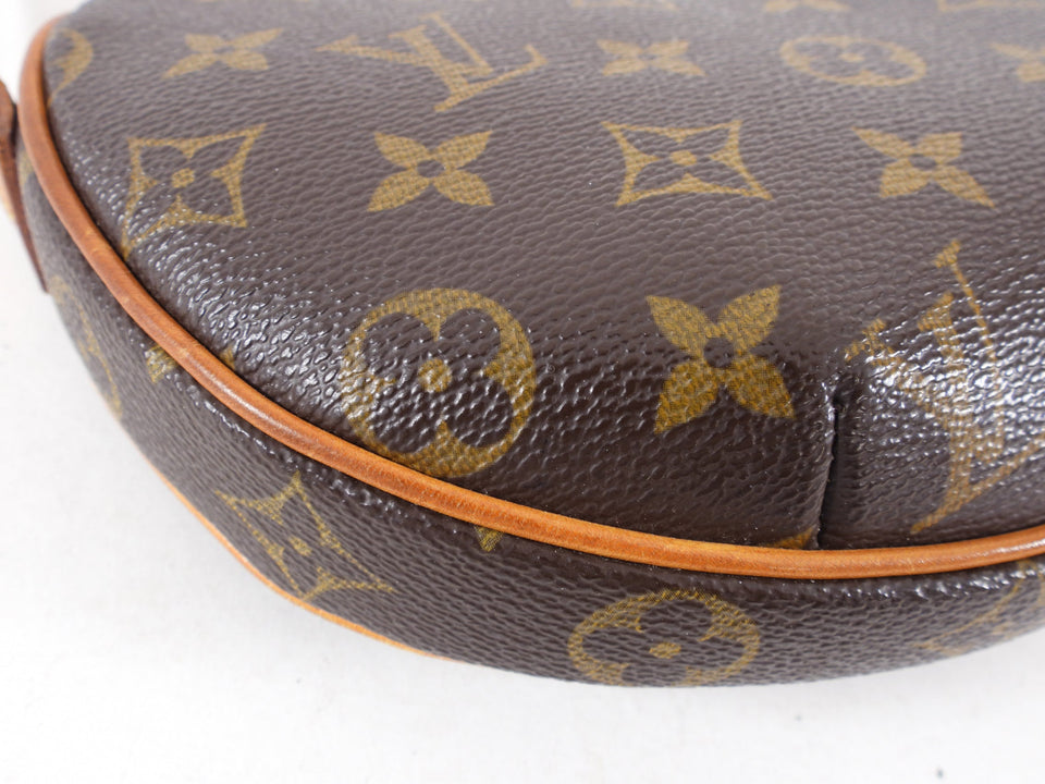 Louis Vuitton Monogram Canvas Croissant PM Baguette Bag
