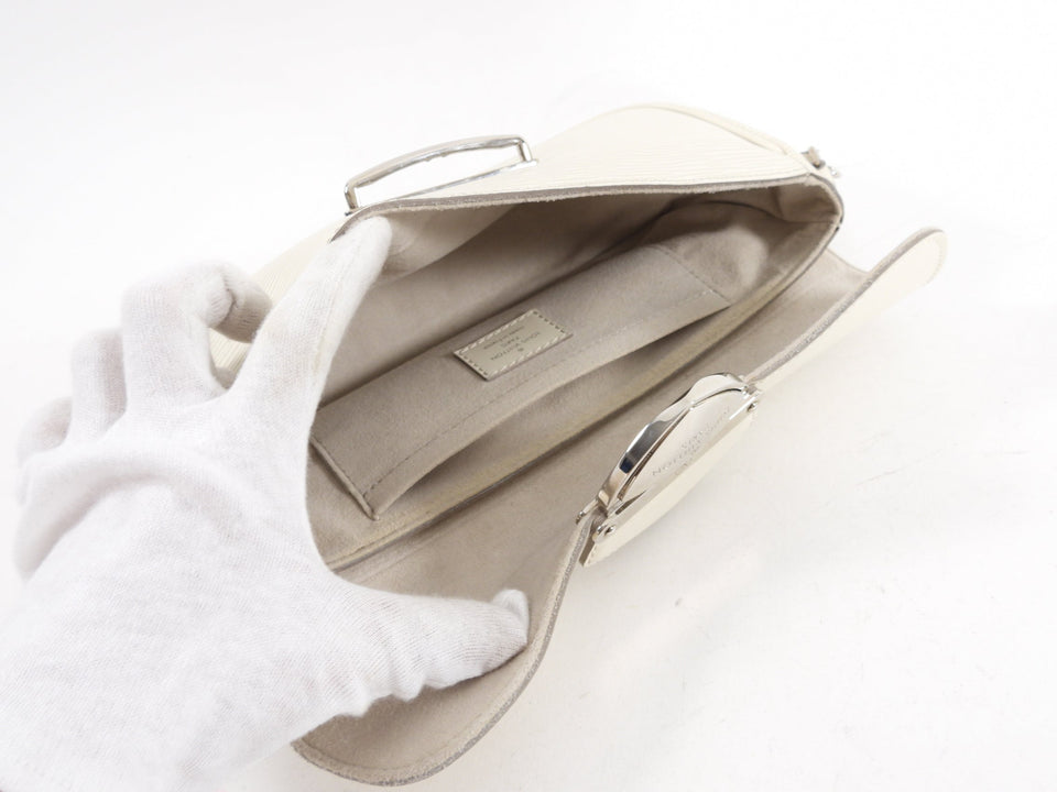 Louis Vuitton Ivory Epi Montagne Pochette Bag