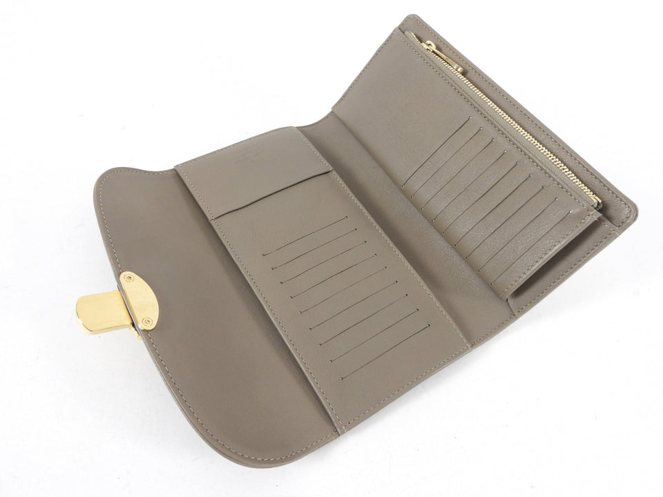 Louis Vuitton Mahina Leather Amelia Push Clasp Wallet