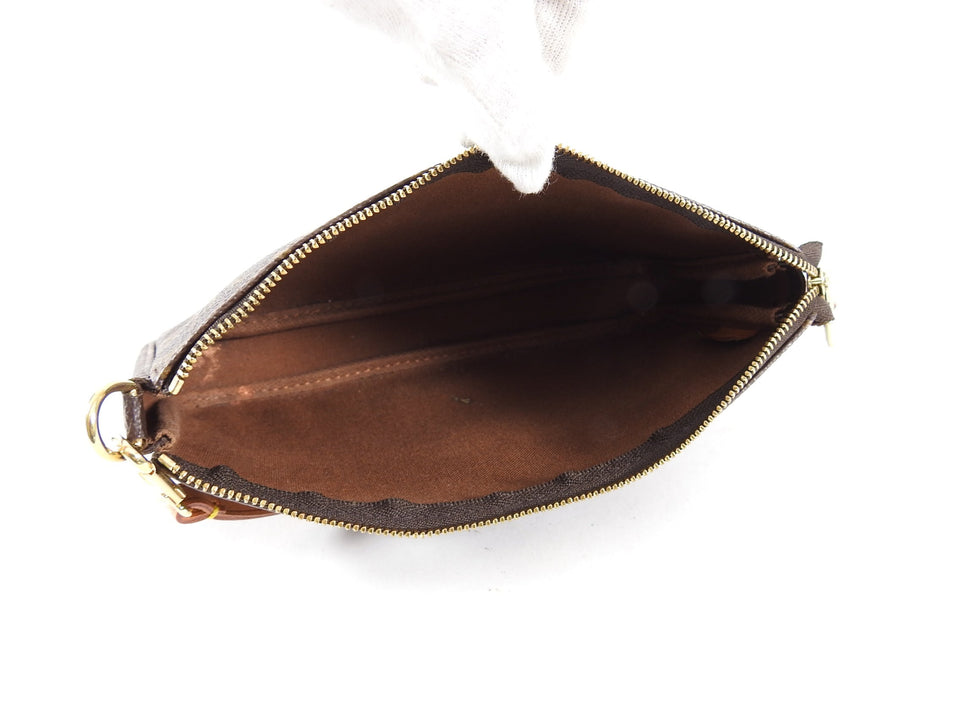 Louis Vuitton Vintage 1999 Monogram Canvas Pochette Accessoires