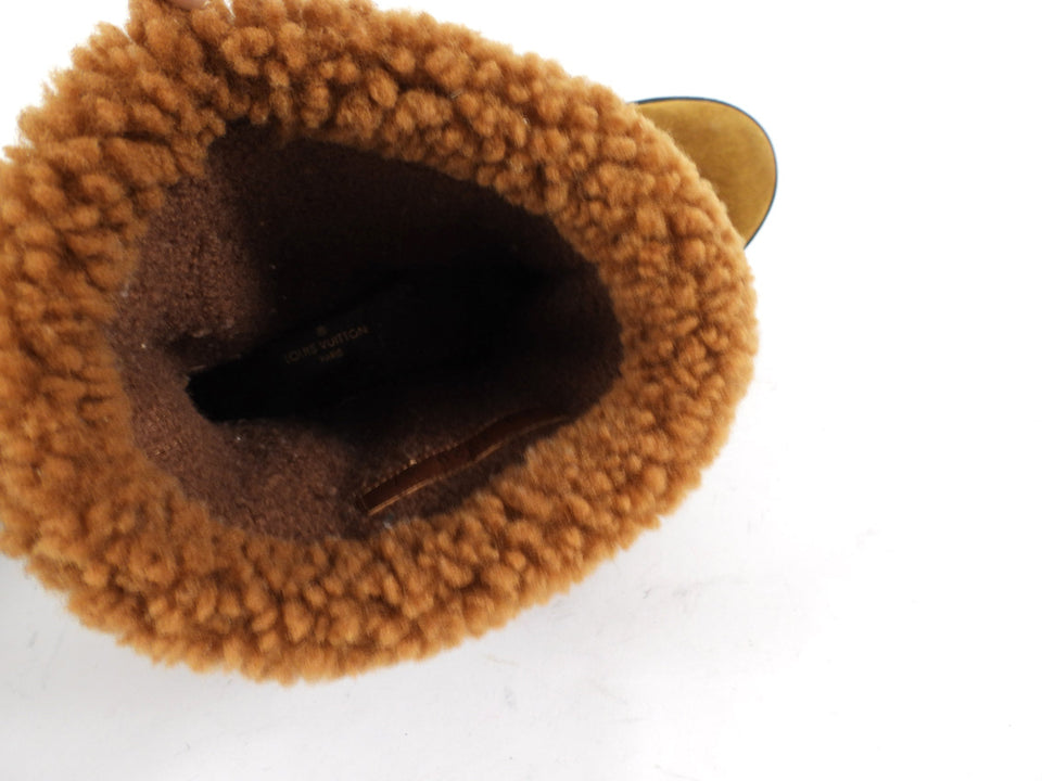 Louis Vuitton Brown Suede and Shearling Monogram Giant Snowdrop Boots - 37