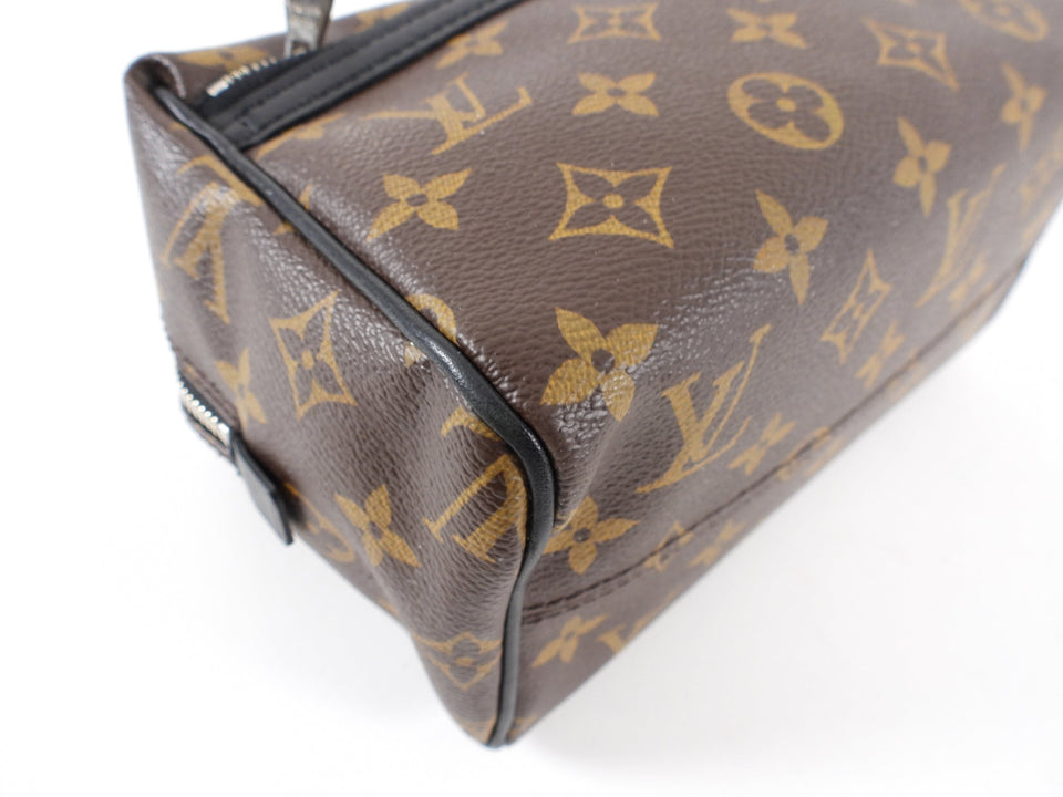Louis Vuitton Monogram Canvas Toiletry Travel Accessoires Bag