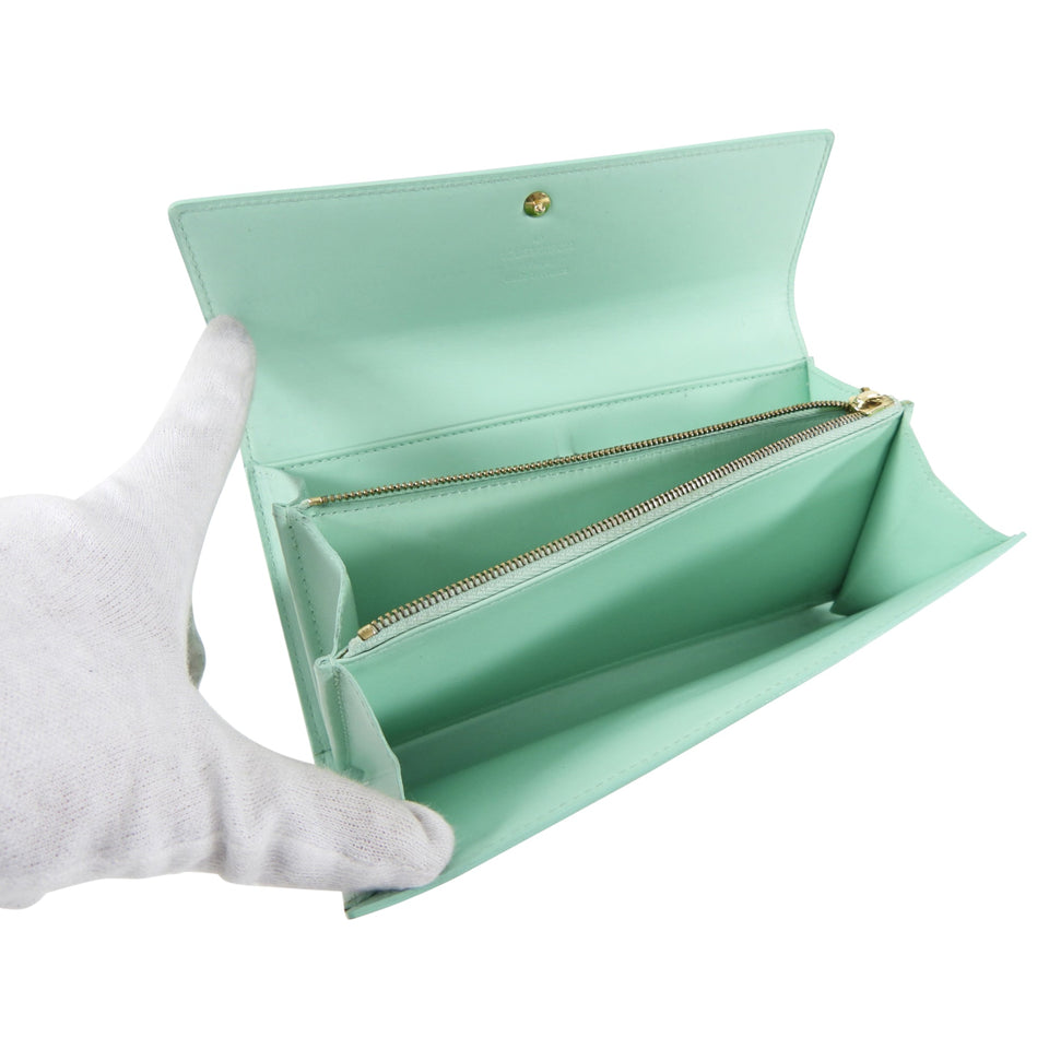 Louis Vuitton Mint Green Vernis Sarah Wallet