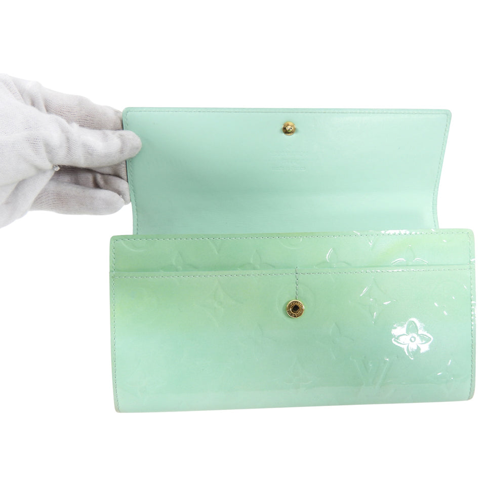 Louis Vuitton Mint Green Vernis Sarah Wallet