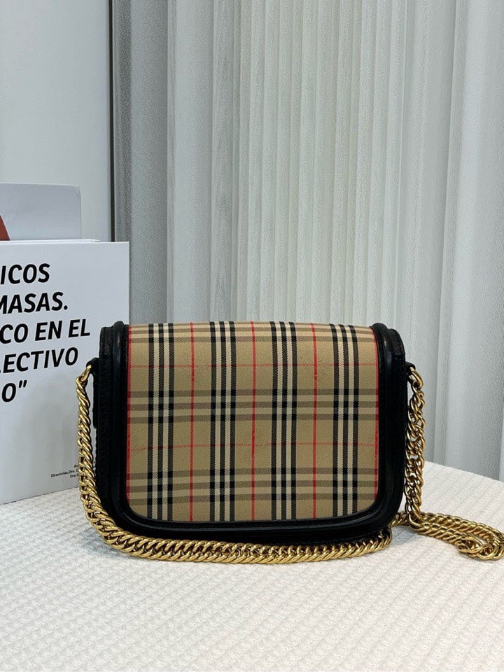 Luxury Burberry Grace Beige Plaid Shoulder Bag