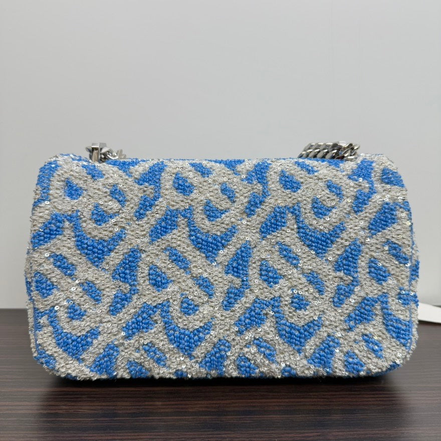 SA Rank? Luxury Burberry Lola Chain Shoulder Bag B8011