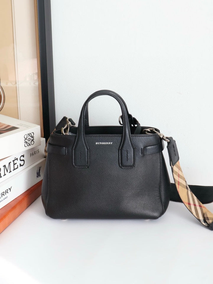 Luxury Burberry Black Banner Bag #5D -  Satchel/Top Handle in Leather