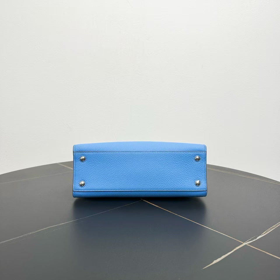 Luxury Burberry Leather Two-Way Bag in Blue -  Satchel